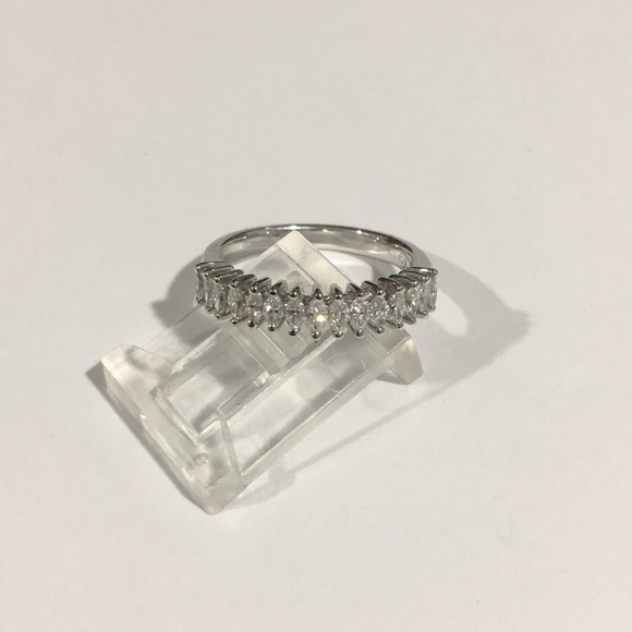 18k White Gold Marquis Shape Diamond 💎 Wedding💍 - Picture 2 of 7